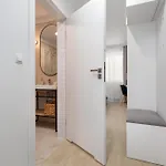 Plac Slowianski With Balcony Center By Renters Appartement Świnoujście