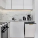 Plac Slowianski With Balcony Center By Renters Appartement Świnoujście
