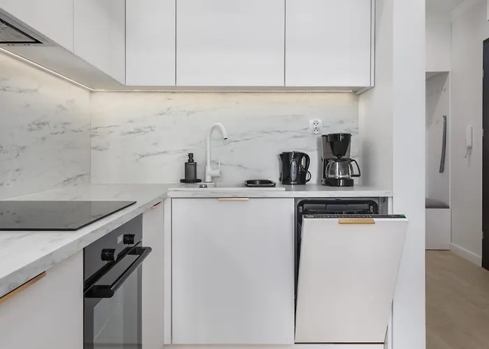 Plac Slowianski With Balcony Center By Renters Appartement Świnoujście